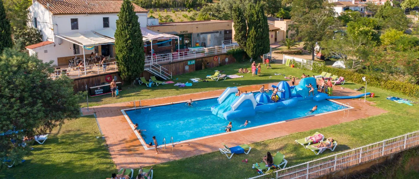 camping lloret blau piscina